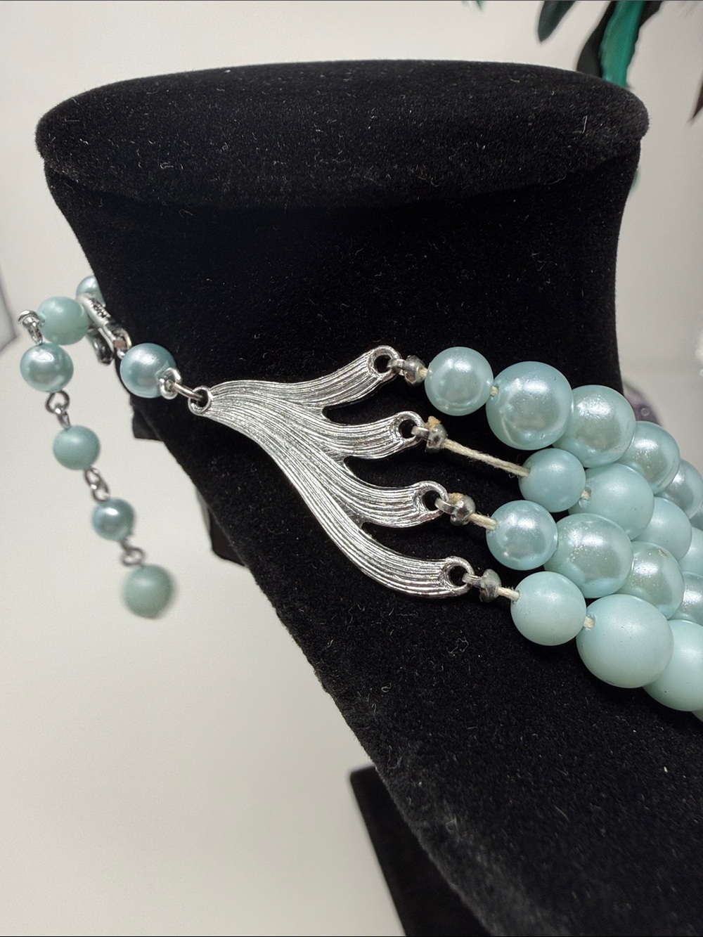 🚨SOLD🚨Vintage Made in Japan Multi-Strand Necklace - Picture 4 of 5